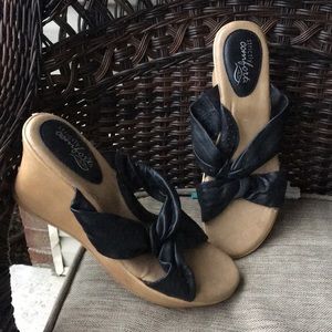 Strictly Comfort Wedges 9.5